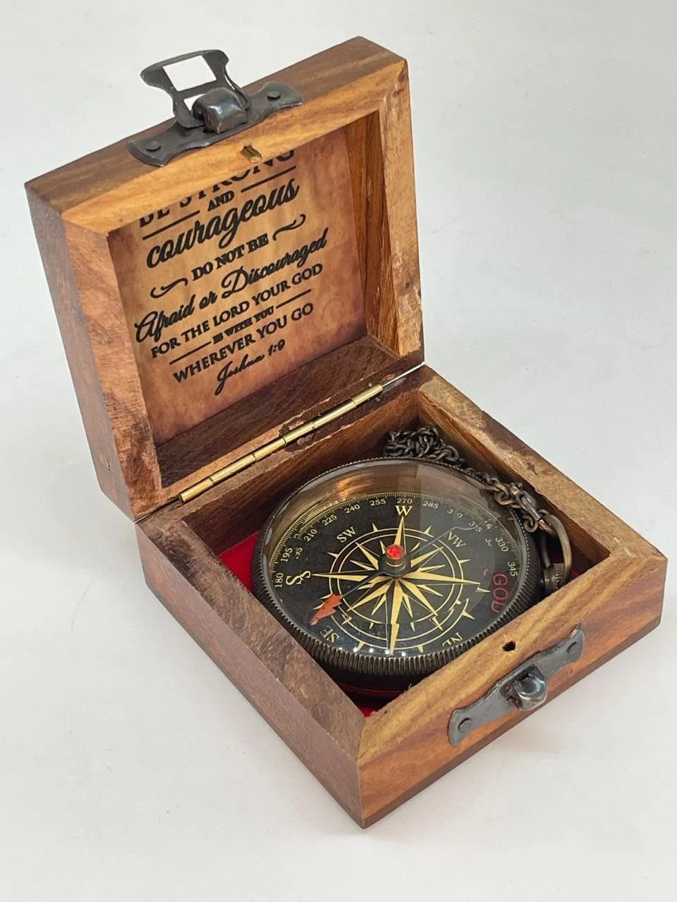 Antique Brass Compass Gift, Pocket Sundial Compass with Engraved Quote Be Strong and Courageous Perfect Compass Gifts for Men, Vintage Nautical Compass