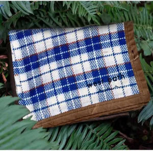 Canvas Camp Blanket – Waterproof Outdoor Blanket, Waxed Canvas with Water Repellent Backing, Bushcraft & Campfire Friendly, Ideal for Camping, Hiking, Beach, Picnic & Festivals (Blue/White, Regular)