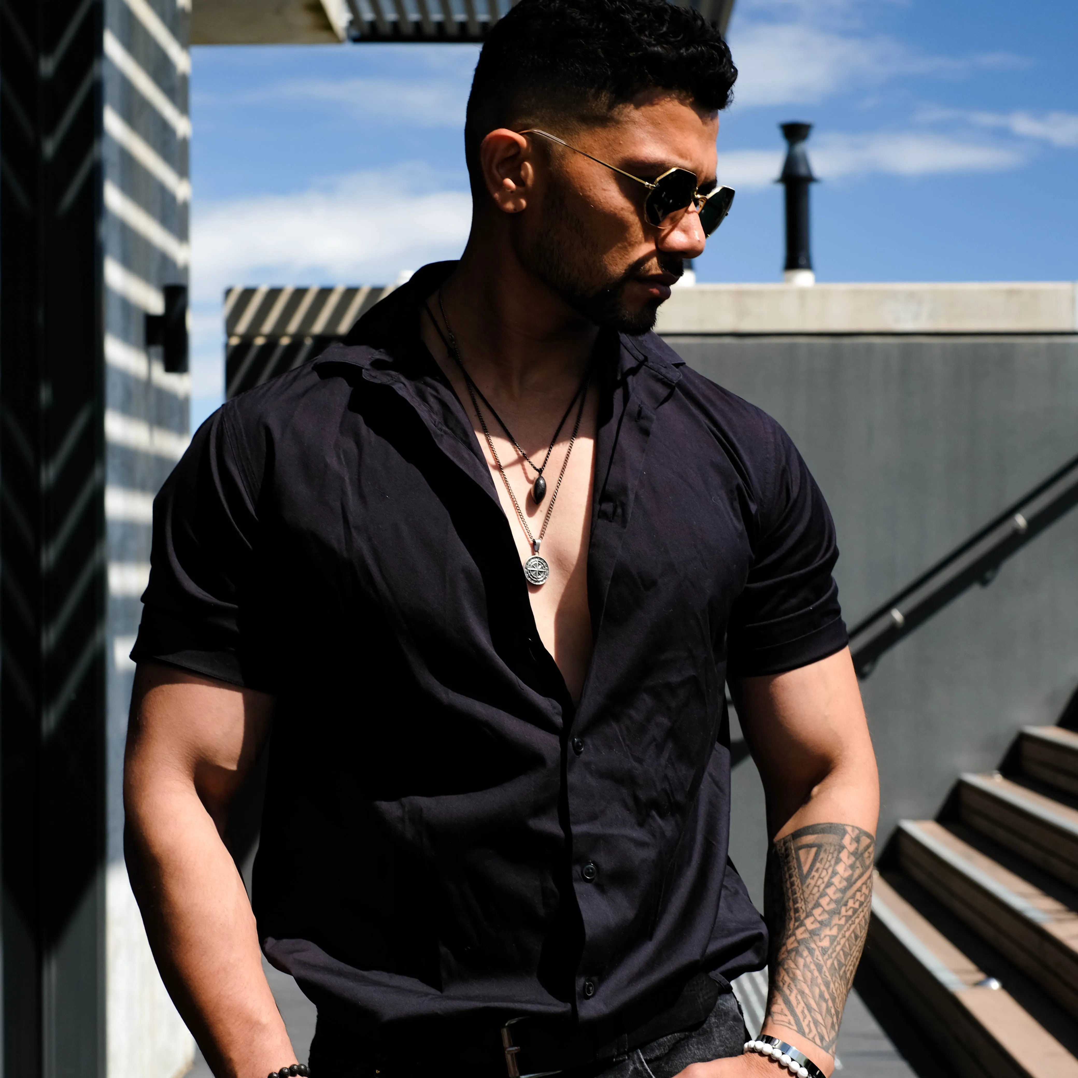 Compass Pendant Necklace (Black)