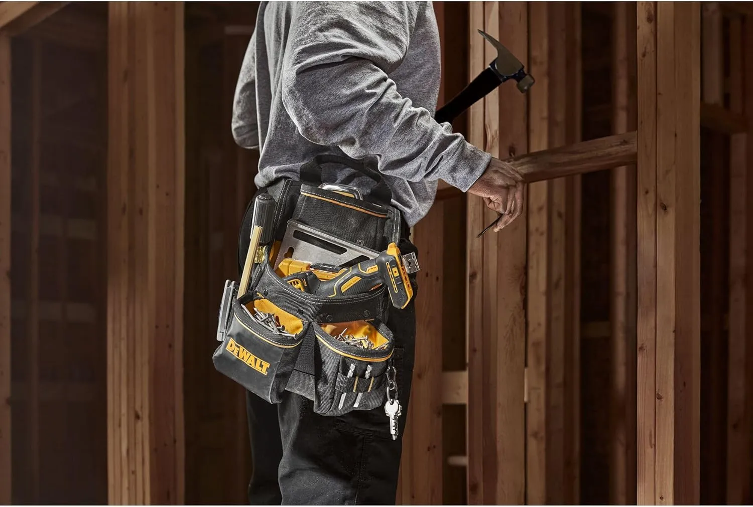 DEWALT Tool Pouch with Belt, 13 Pocket Professional Small Tool Belt Pouch (DWST540201)