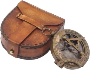 Engravable Victorian Sundial Compass – Antique Brass Finish with Leather Case – Push-Open Sun Clock for Navigation, Hiking, Gifts & Décor – Vintage Collectible for Men