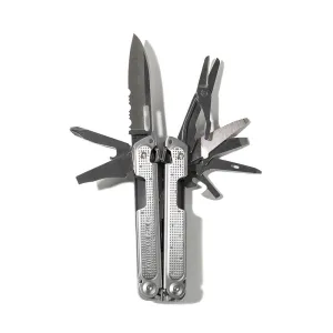 Leatherman Free P2 Multi-Tool / Silver