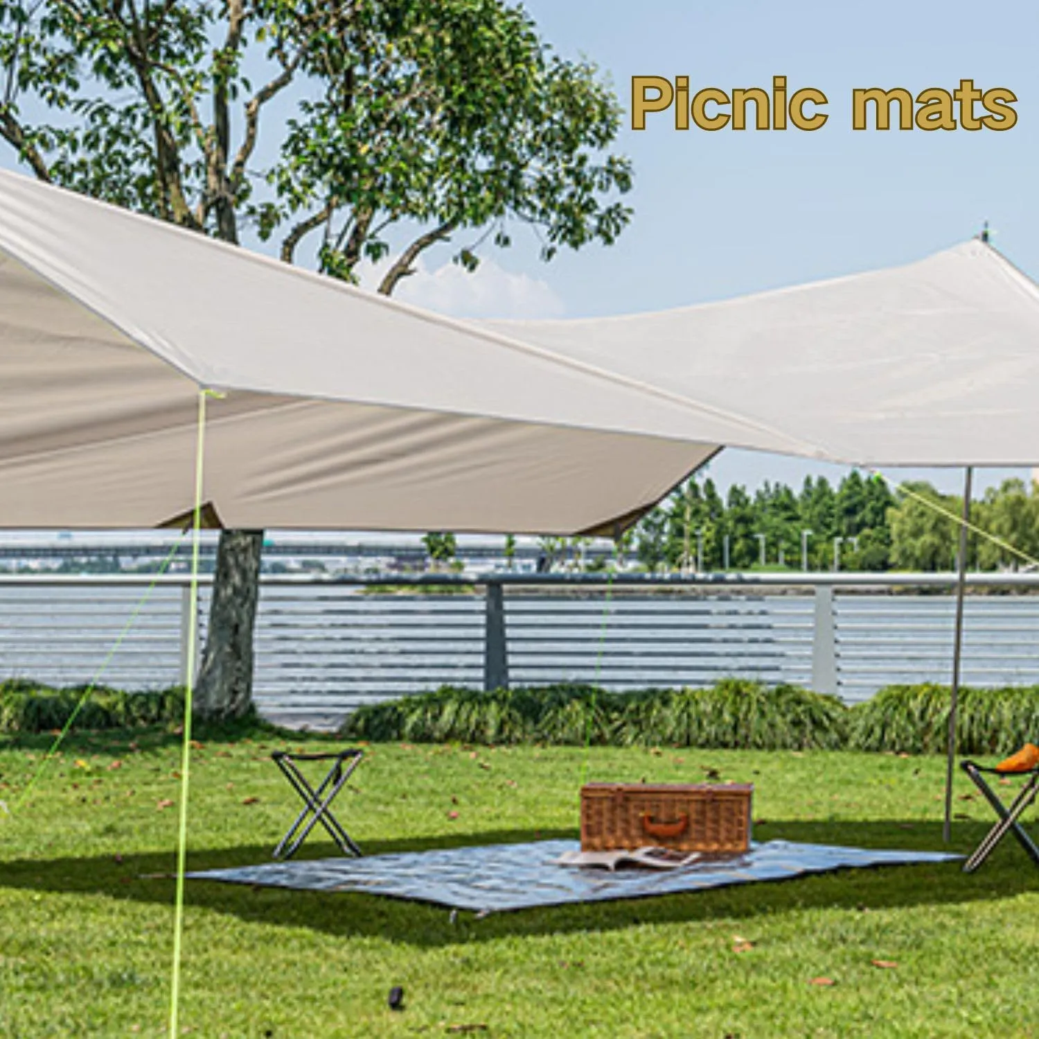 Naturehike Aluminum Foil Foldable Picnic Blanket, Ultralight Ground Sheet Mat, Waterproof Camping Tarp, Foldable Sleeping Pad for Outdoor Picnic,Camping,Beaches, Storage Bag Included (L)
