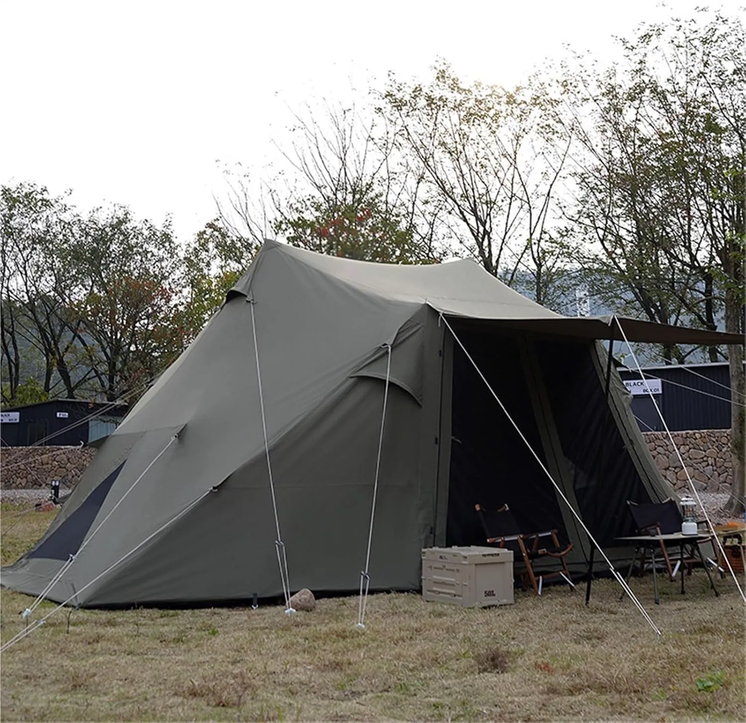 Outdoor Camping Tent Windproof Thick Large Space Canopy Tent Camp