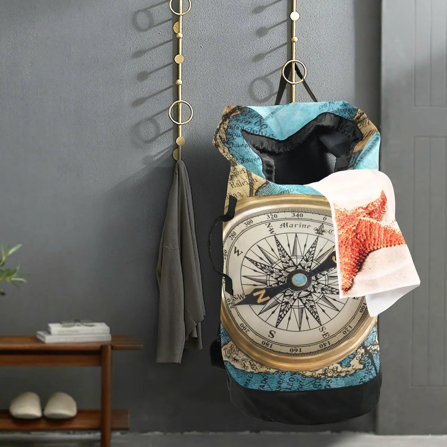 Oyihfvs Old Retro Compass on Old Map Travel Geography Navigation Backpack Laundry Bag, Laundry Backpack with Shoulder Straps, Waterproof Nylon Clothes Hamper Bag for Men Women Yoga Backpack