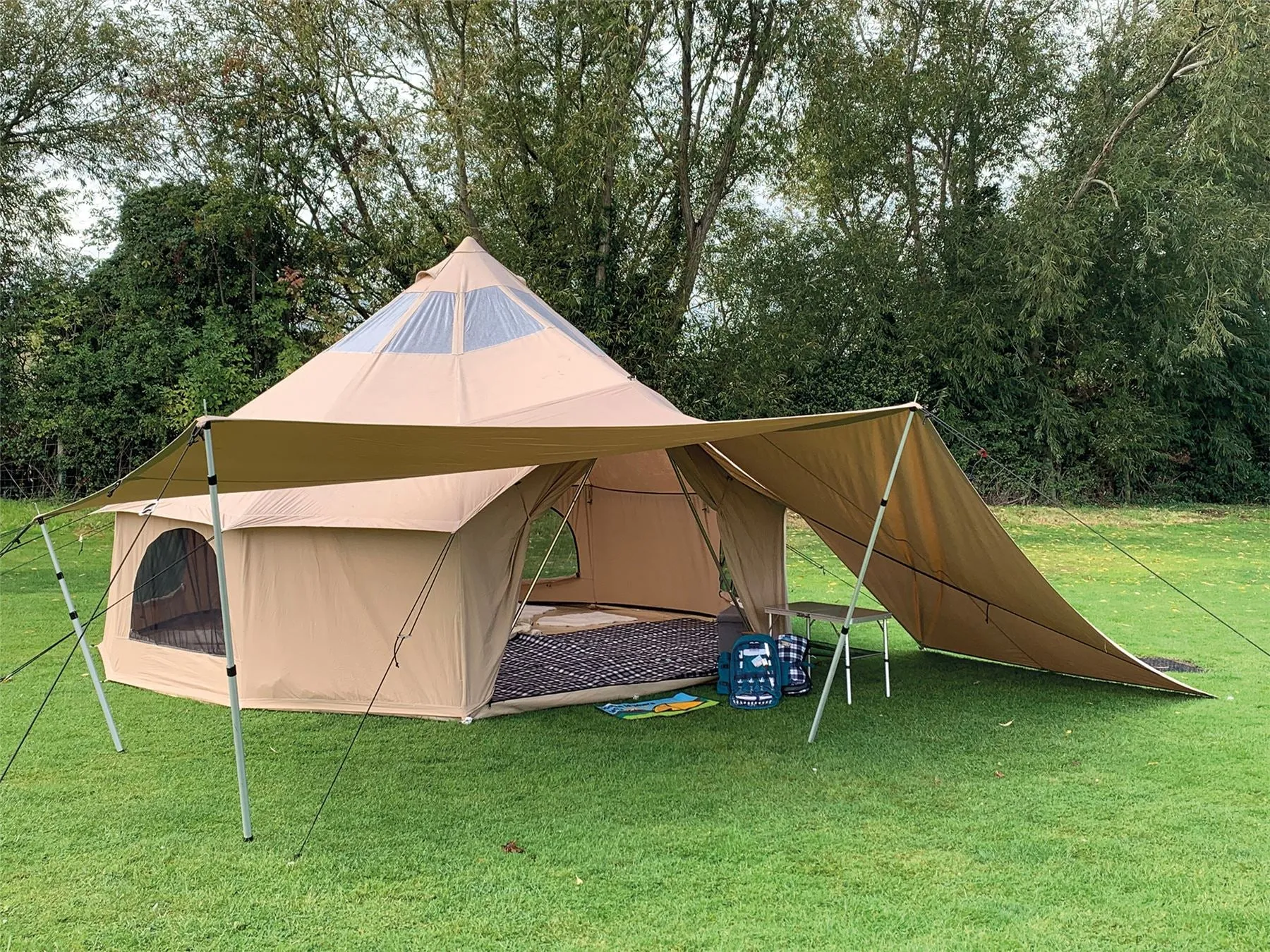 Quest Signature Extra Large Tarp (715 x 240 cm)