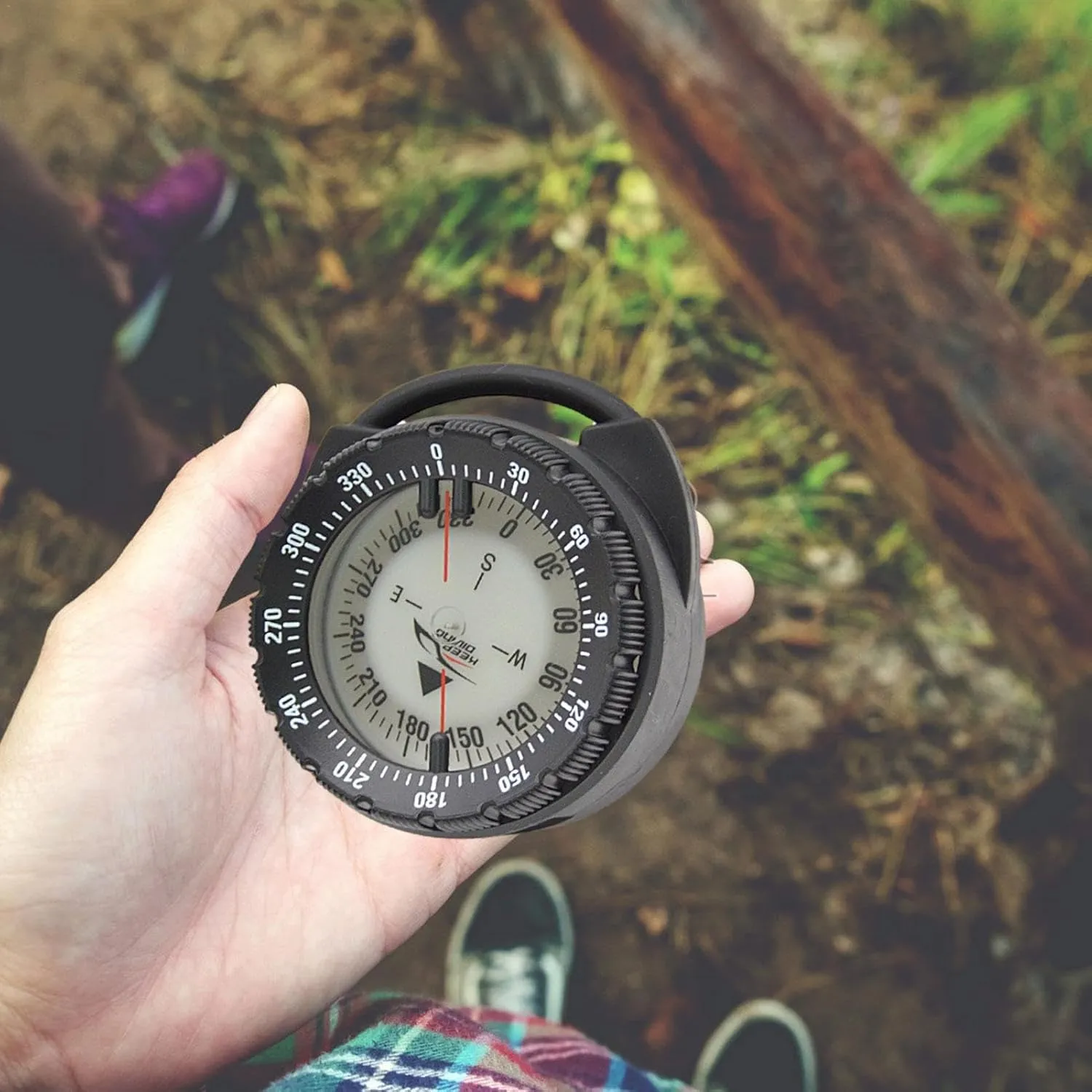 Small Compass, Small Diving Compass with Tube Clamp - Bright Compass with Side Window, Portable Direction Tool for Travel, Kayaking, Canoeing, Hiking, Water Sports