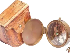 Vintage Brass Compass with Leather Case – Antique Pocket Compass for Collectors and Adventurers