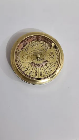 Vintage Style 40-Year Brass Calendar Compass, 2005-2044 Date Range